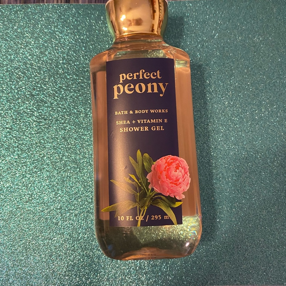 Perfect Peony shower gel
